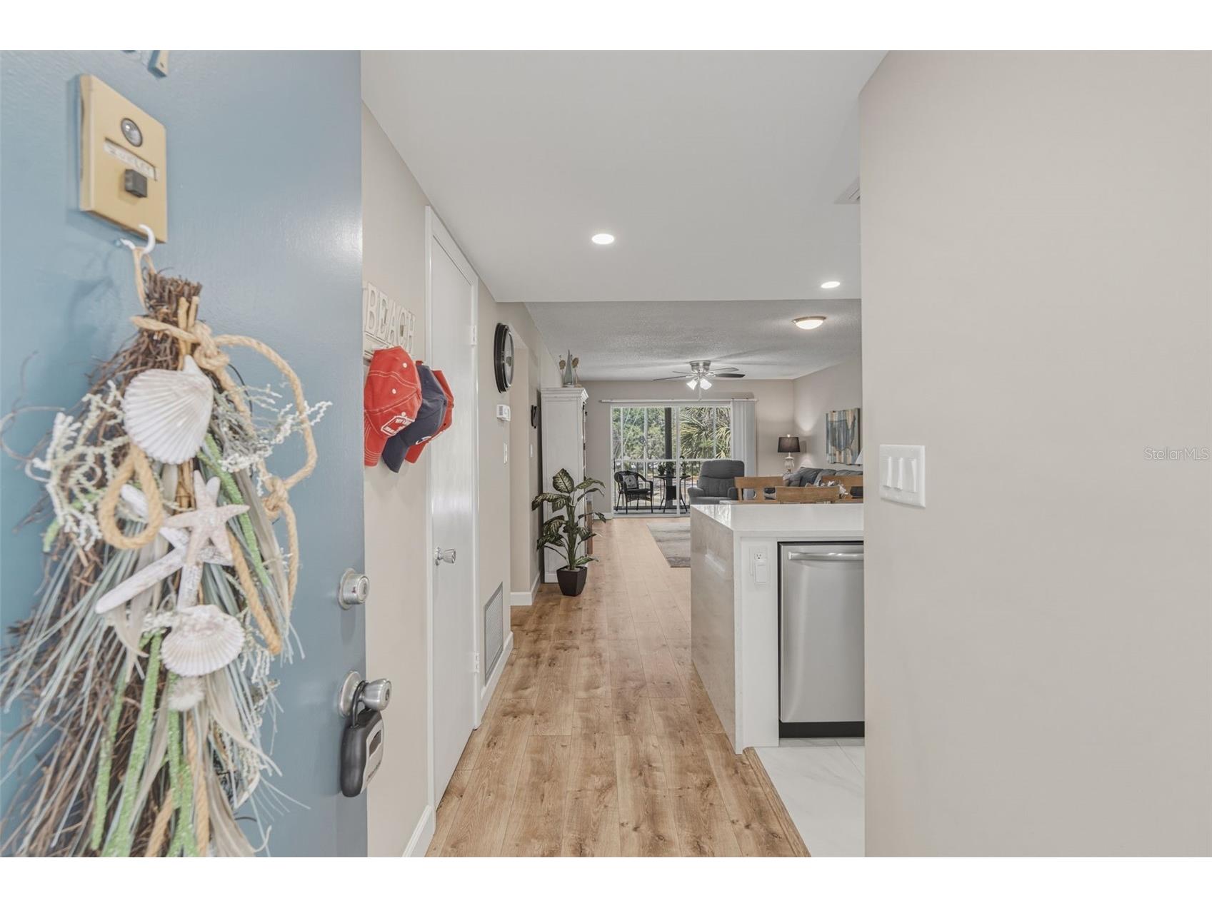1520 Glen Oaks Drive E #247 Sarasota FL 34232 OM724452 image3