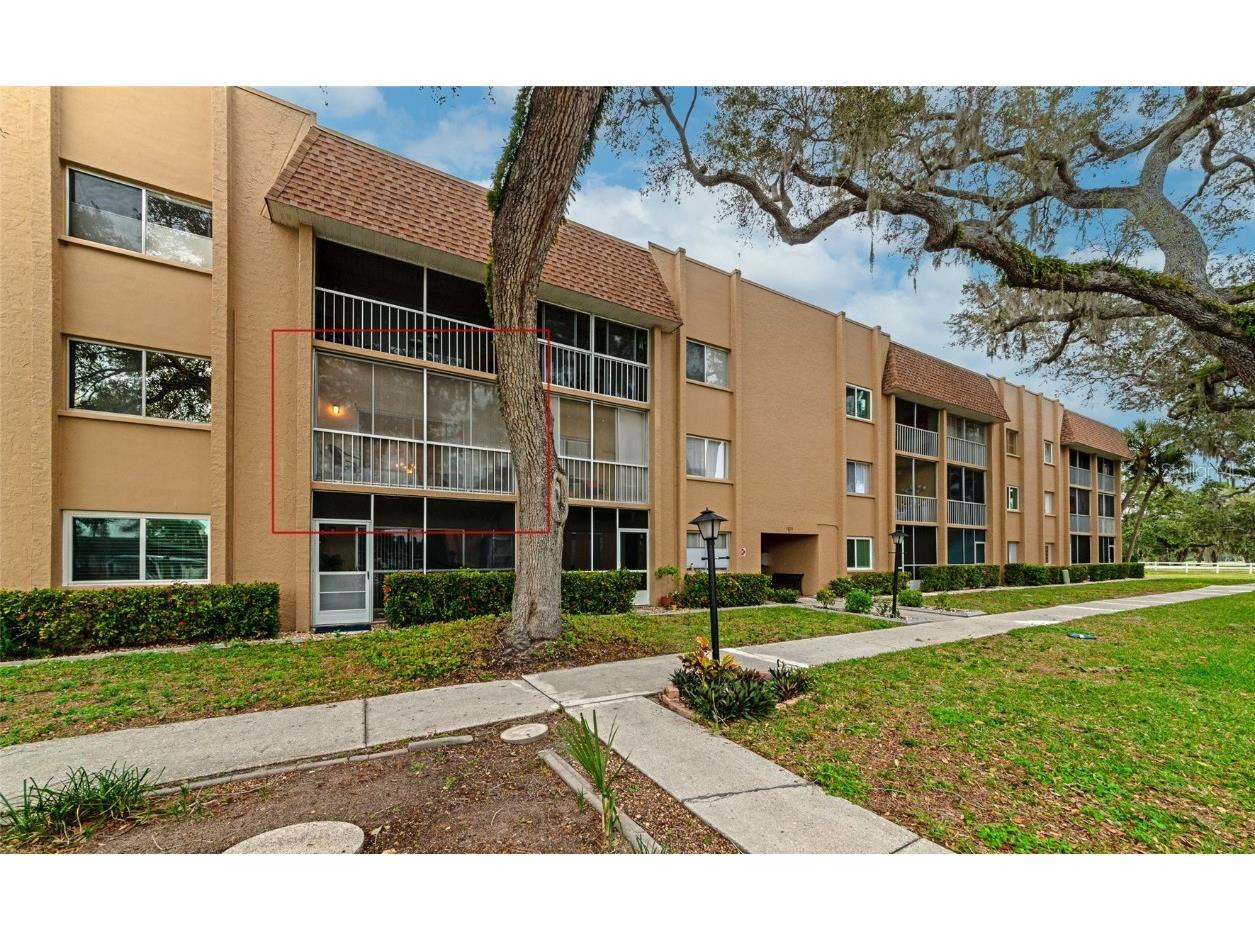 1520 Glen Oaks Drive E #254 Sarasota FL 34232 A4595777 image1