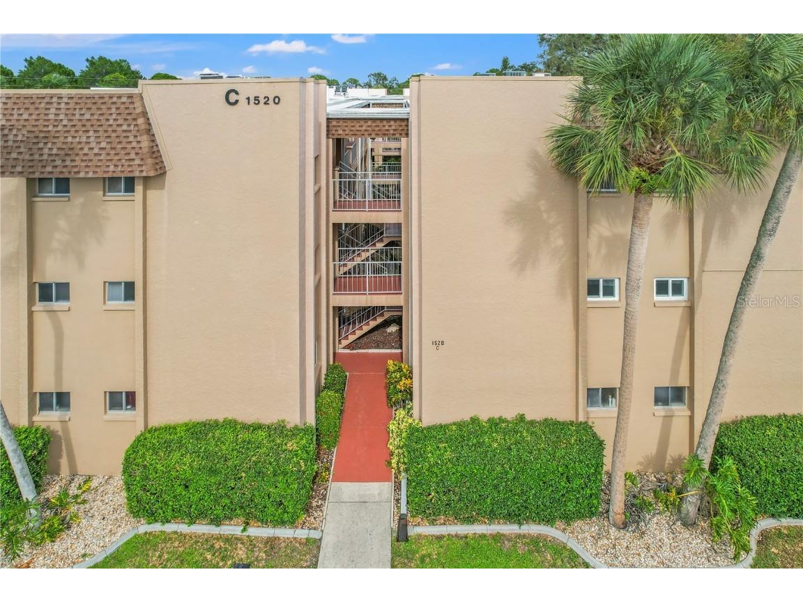 1520 Glen Oaks Drive E #352 Sarasota FL 34232 A4579863 image1