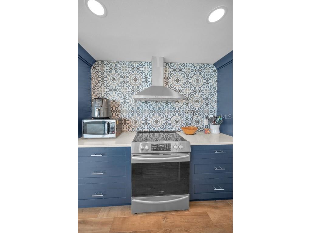 1520 Gulf Boulevard #1201 Clearwater Beach FL 33767 - GULF OF MEXICO TB8457923 image26