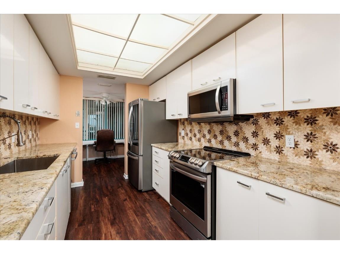 1520 Gulf Boulevard #1606 Clearwater Beach FL 33767 TB8448967 image11