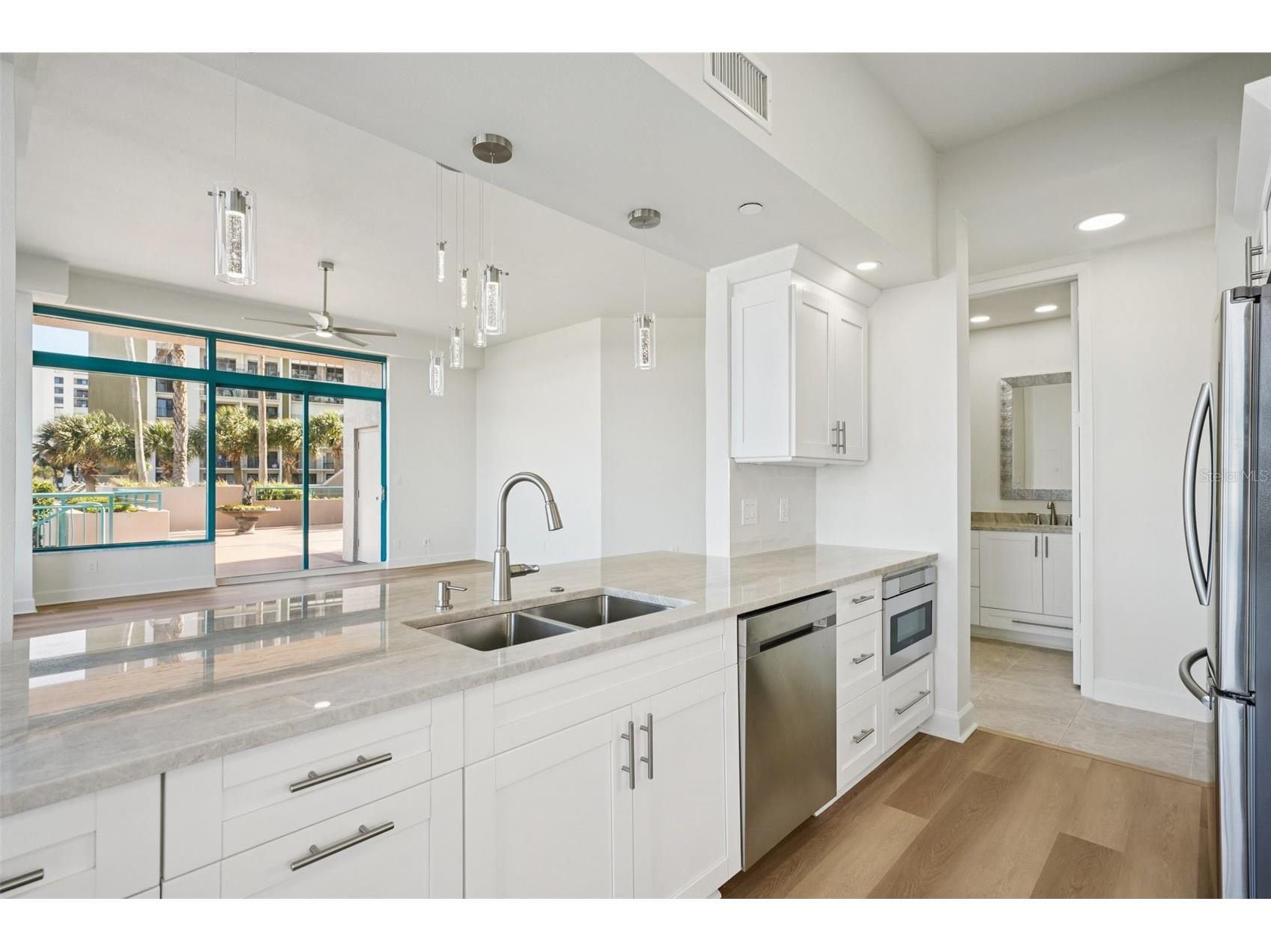 1520 Gulf Boulevard #202 Clearwater Beach FL 33767 TB8496298 image12