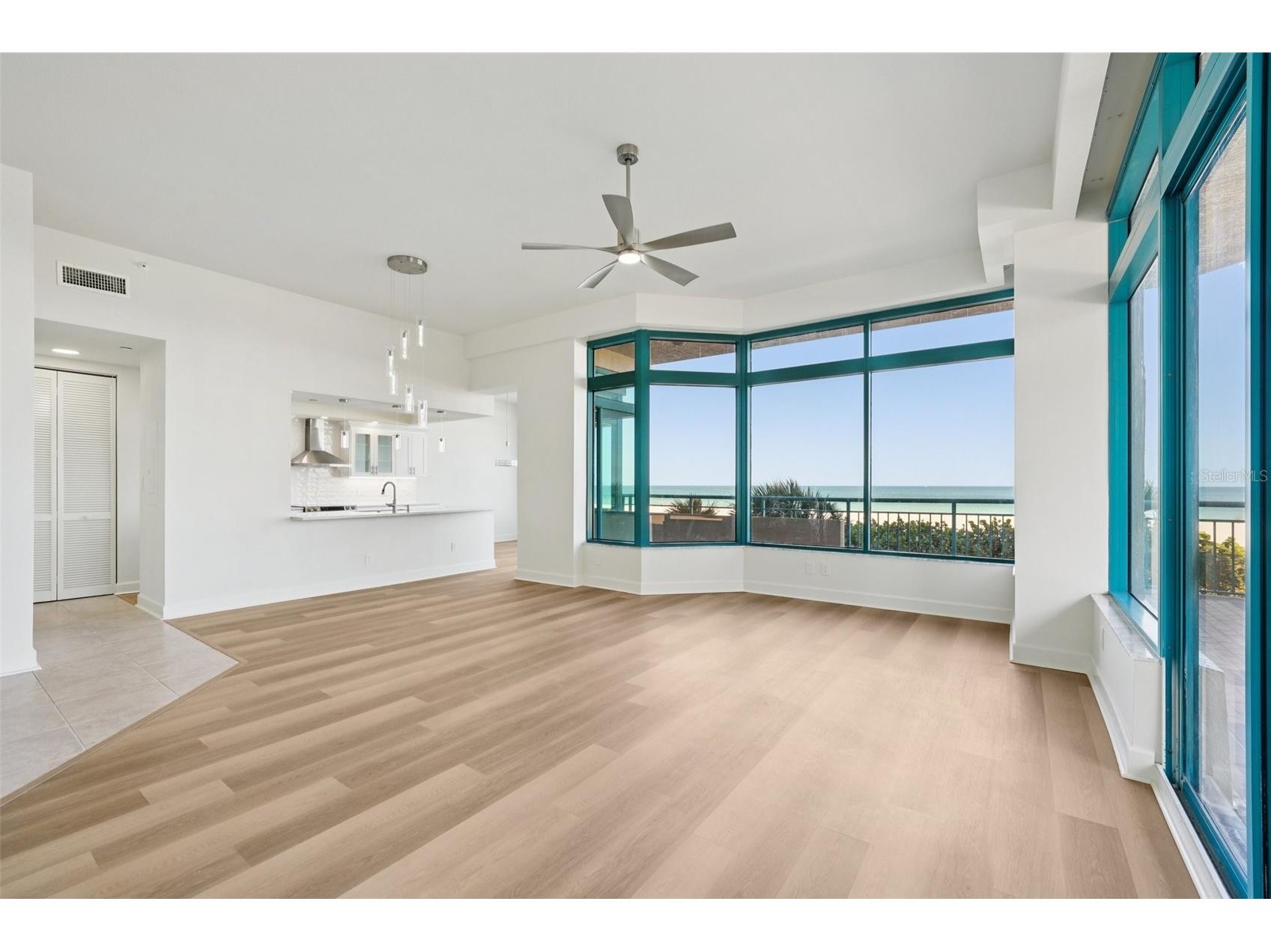 1520 Gulf Boulevard #202 Clearwater Beach FL 33767 TB8496298 image9