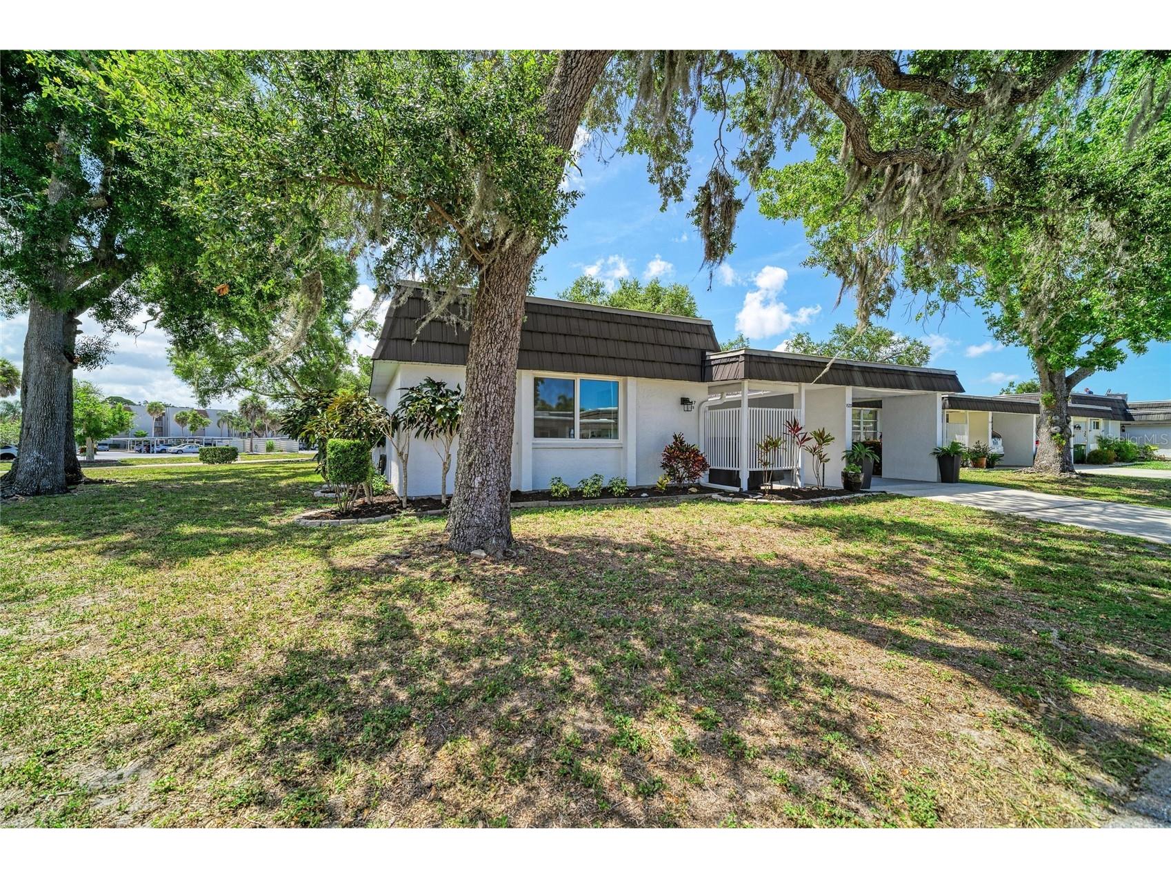 1520 Lakeside Way #147 Sarasota FL 34232 A4698216 image2