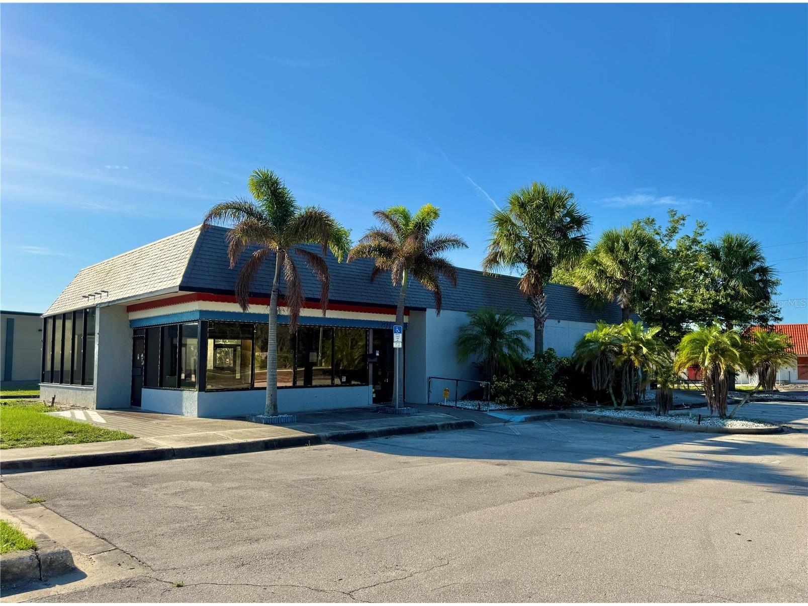 1520 Lakeview Drive Sebring FL 33870 L4962874 image2