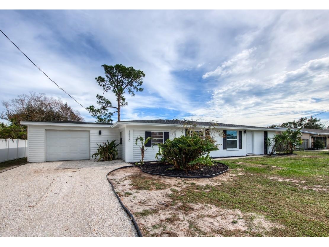 1520 Pearl Street Nokomis FL 34275 A4593165 image1