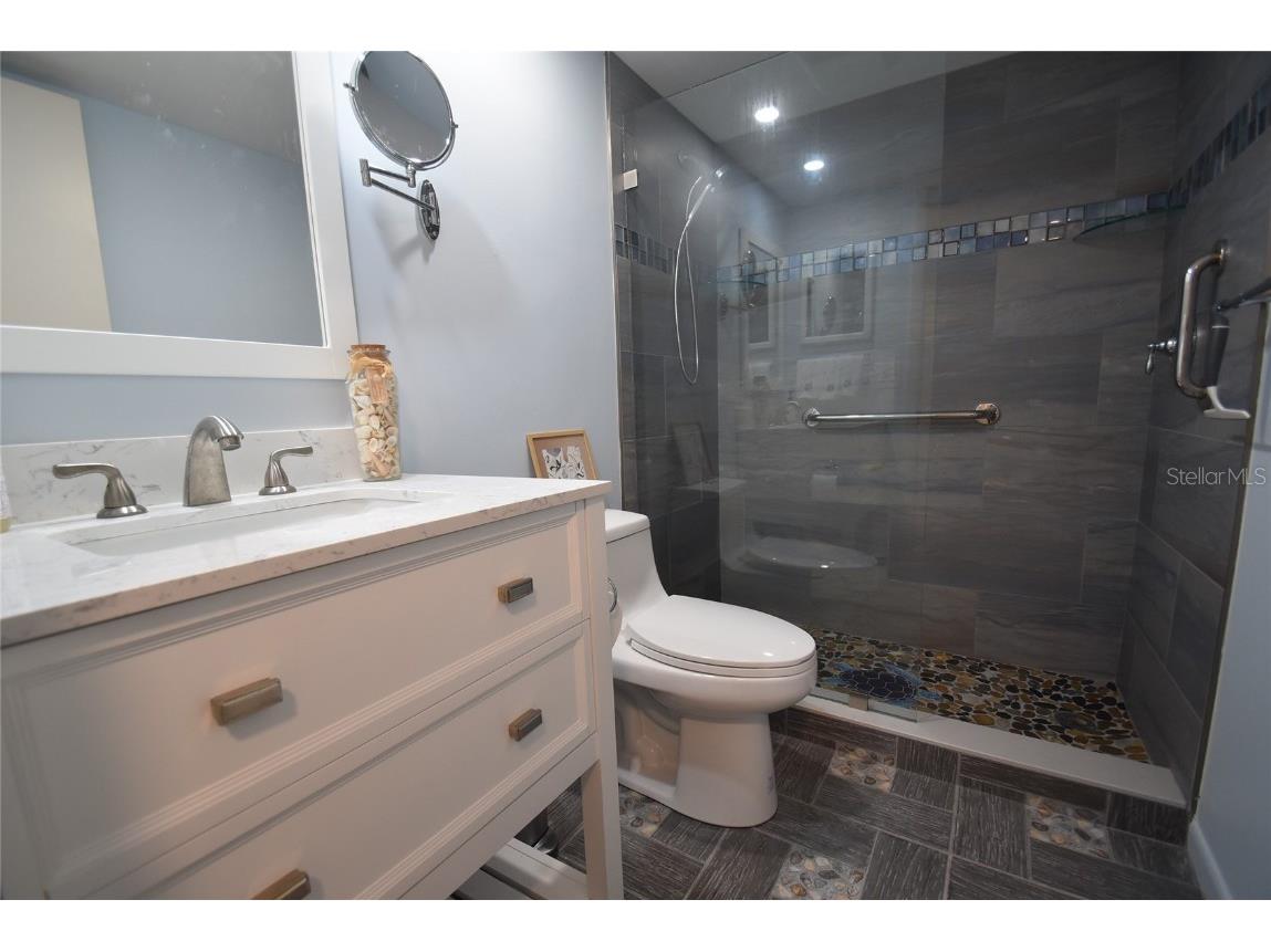 1520 Pelican Point Drive #BA153 Sarasota FL 34231 A4664797 image14