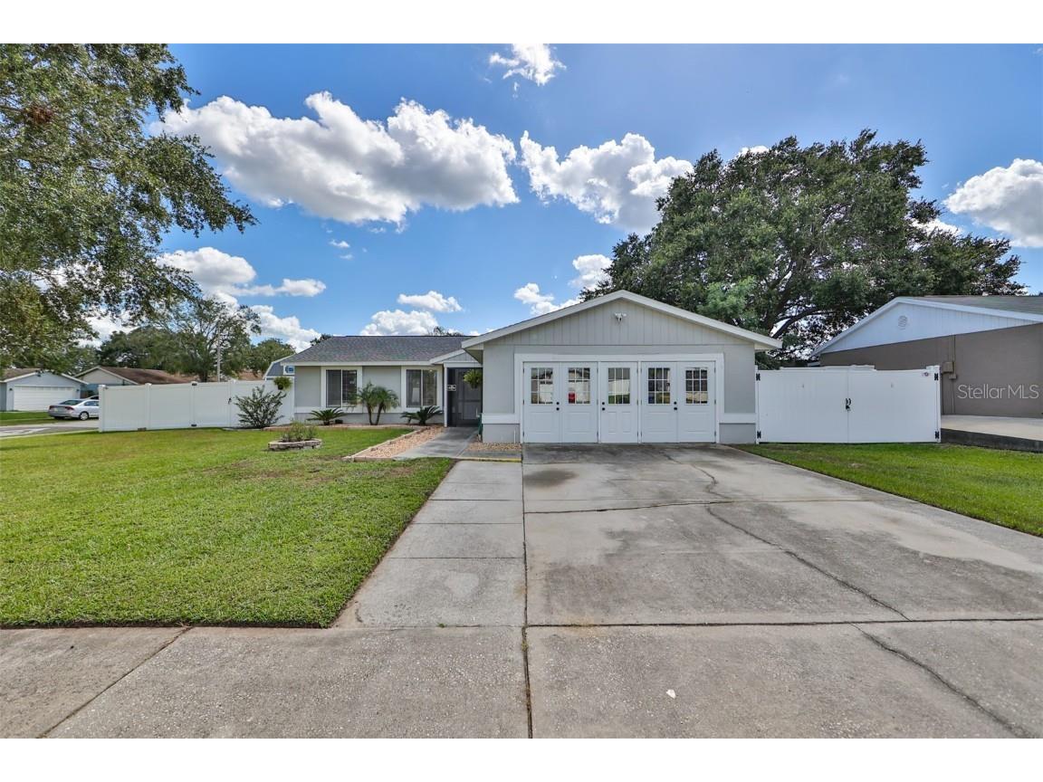 1520 Piney Branch Circle Valrico FL 33594 T3477392 image1