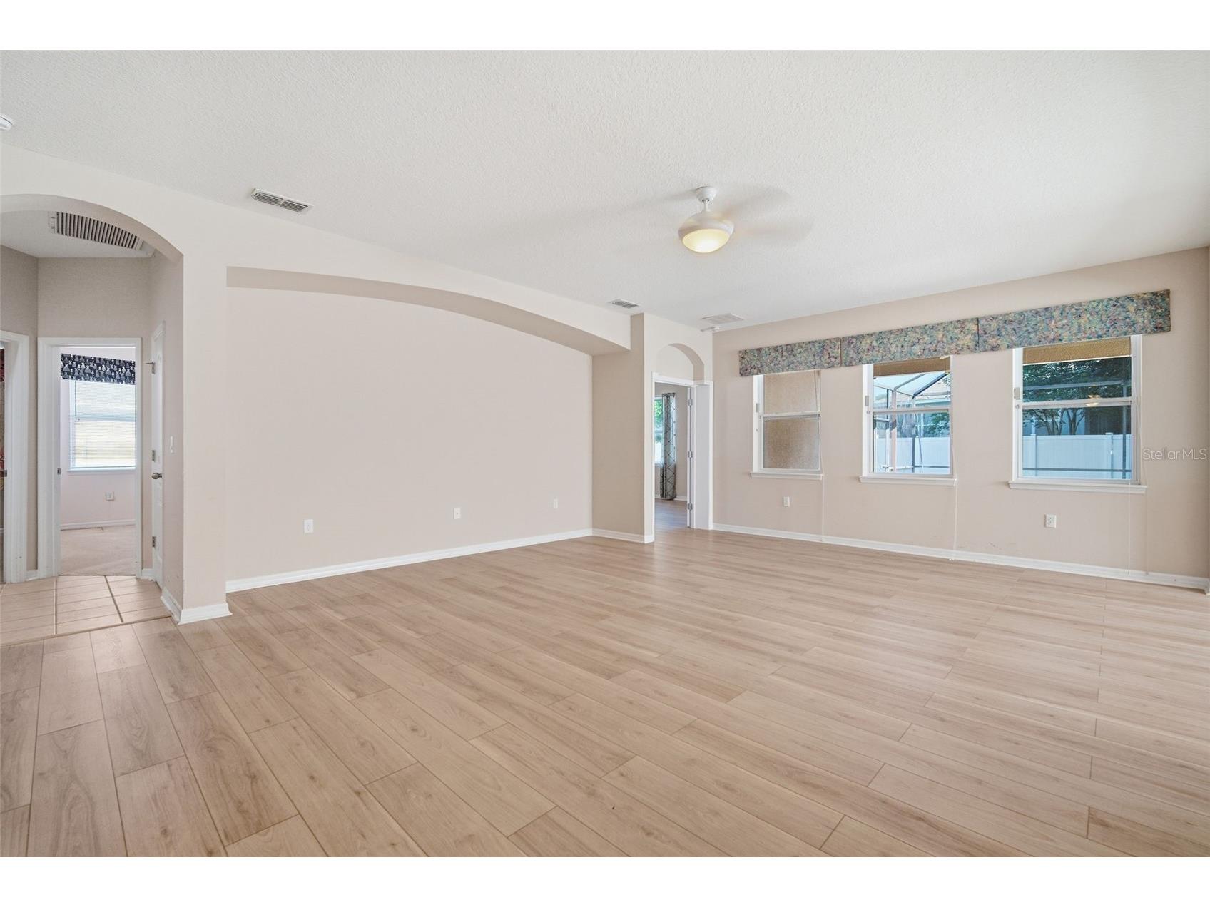 1520 Rhodeswell Lane Dover FL 33527 TB8507588 image16