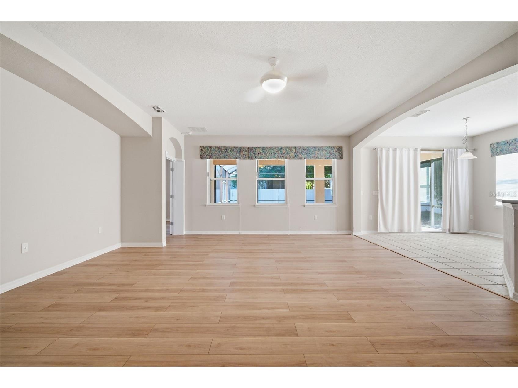 1520 Rhodeswell Lane Dover FL 33527 TB8507588 image17