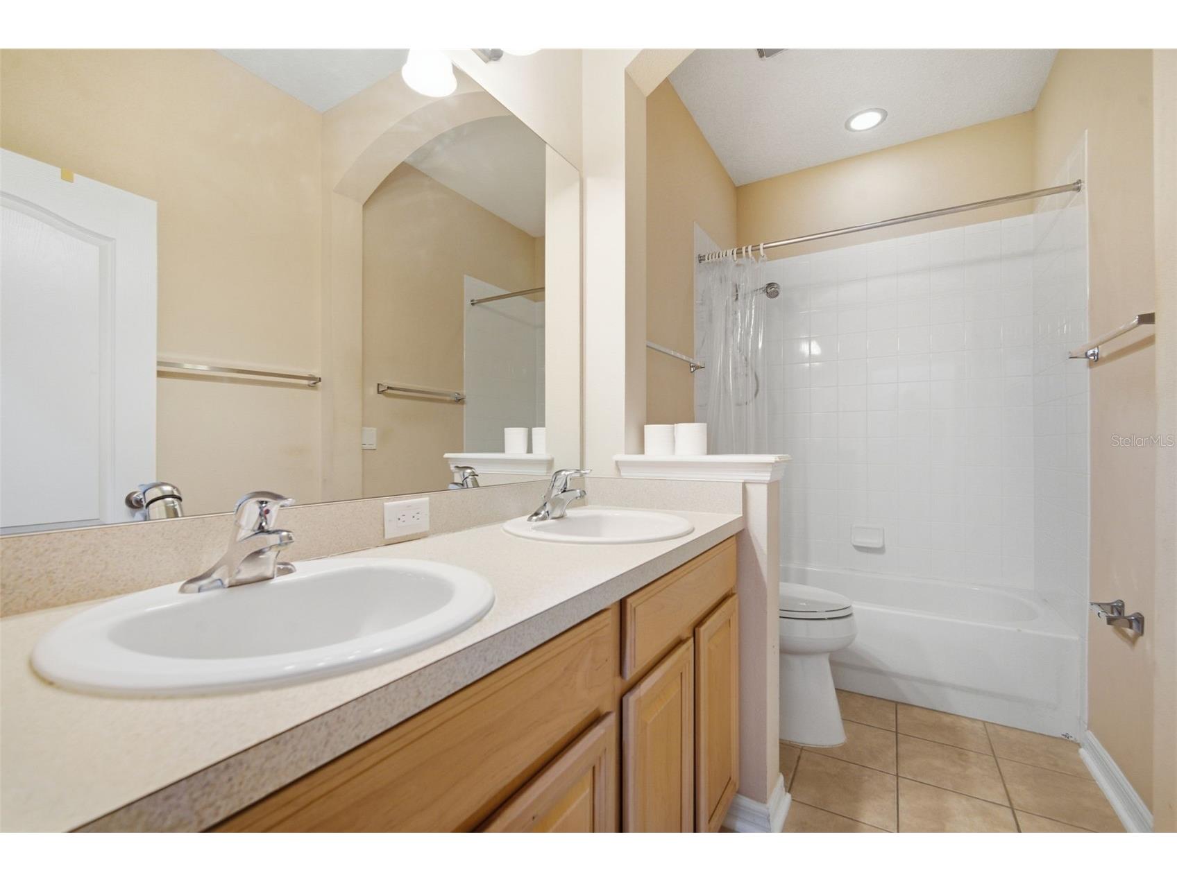 1520 Rhodeswell Lane Dover FL 33527 TB8507588 image38