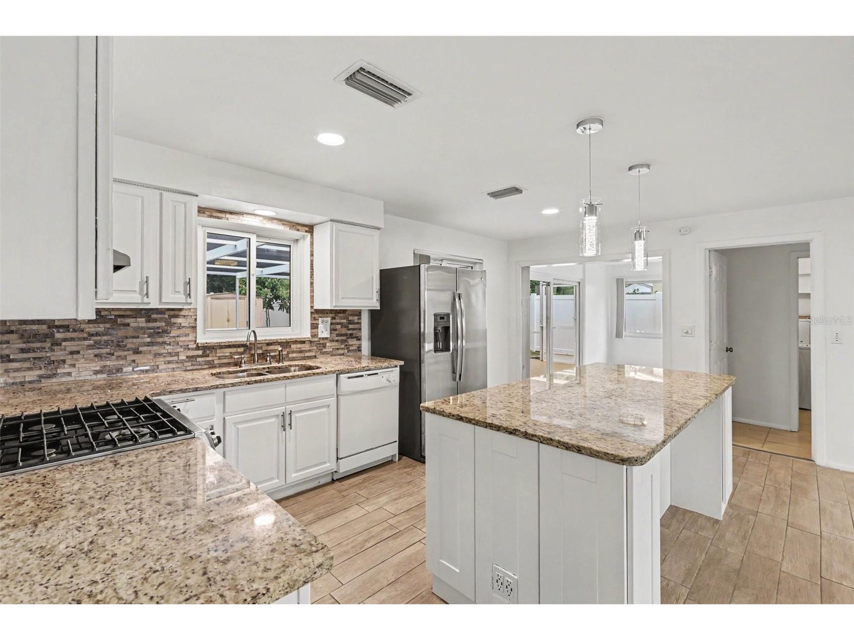 1520 Simmons Drive Clearwater FL 33756 TB8528682 image6