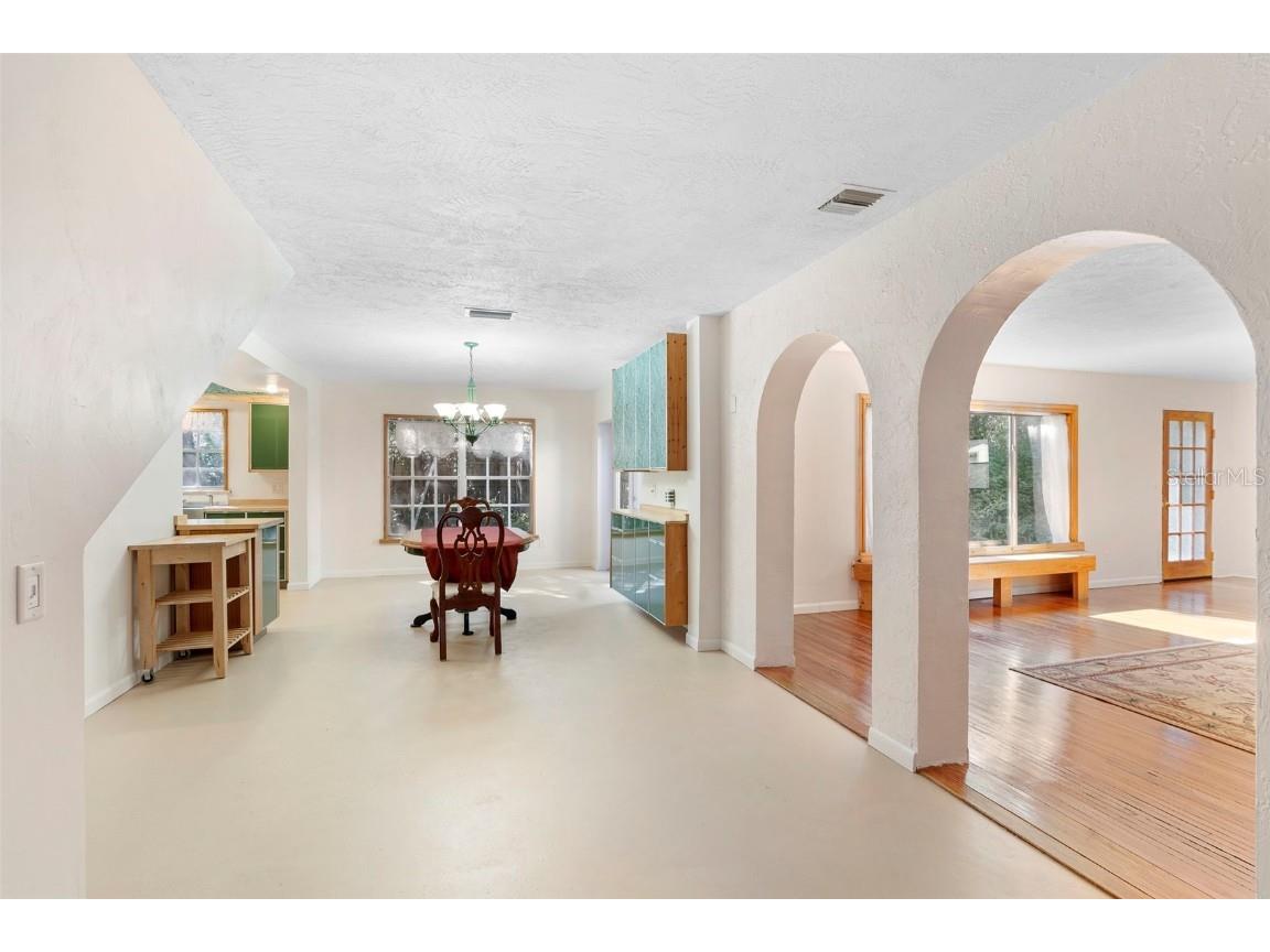 1520 W Beresford Avenue Deland FL 32720 V4945747 image12