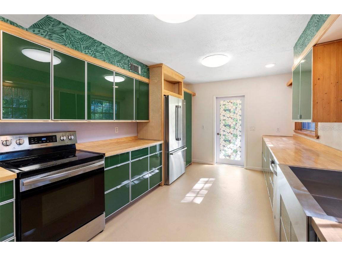 1520 W Beresford Avenue Deland FL 32720 V4945747 image3