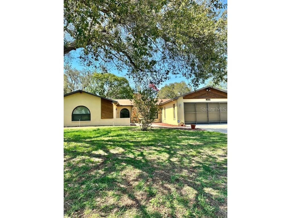 15201 Woodcrest Road Brooksville FL 34604 W7855709 image1