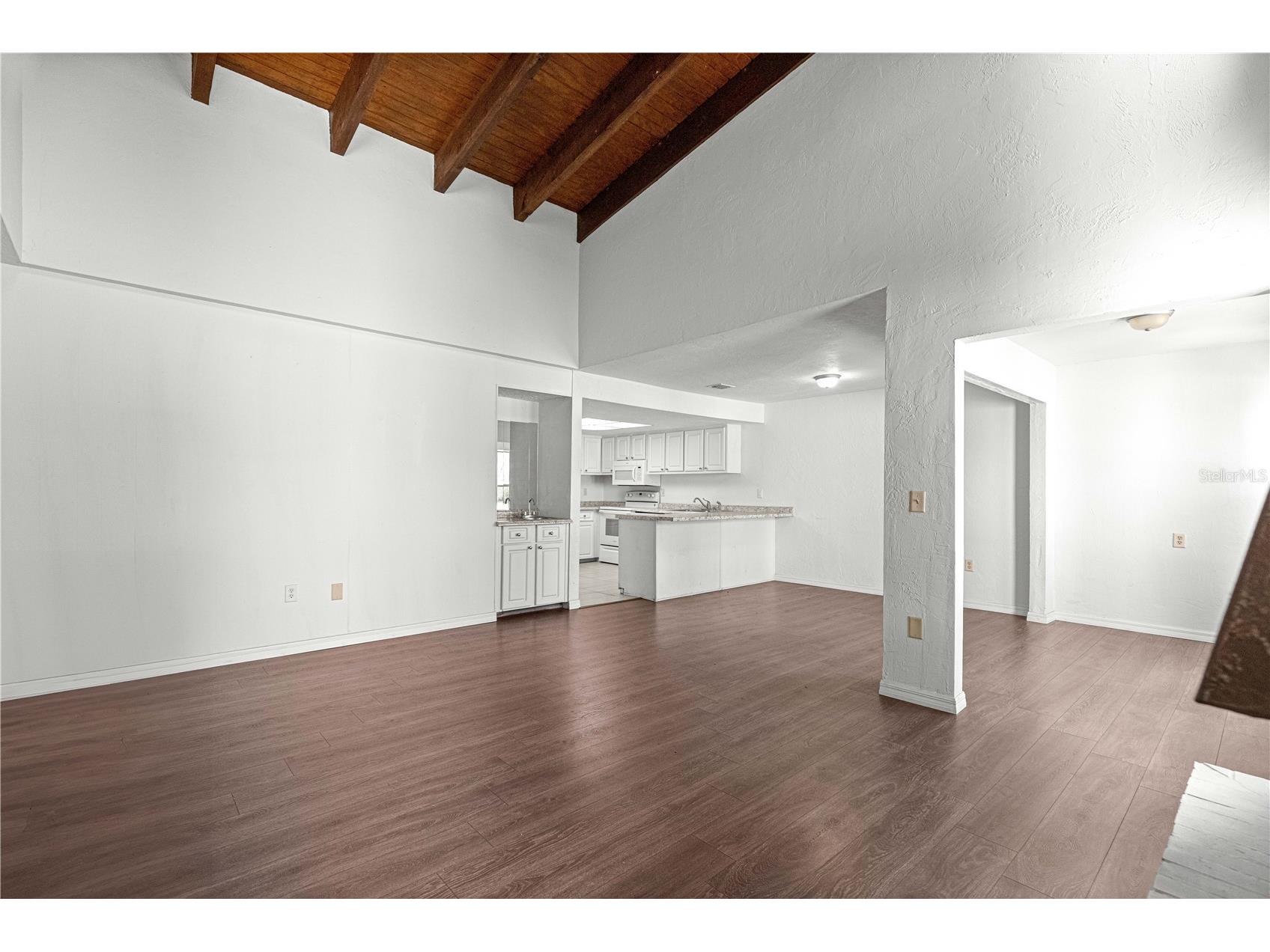 15203 Sandalwood Drive #203 Wildwood FL 34785 OM719737 image10