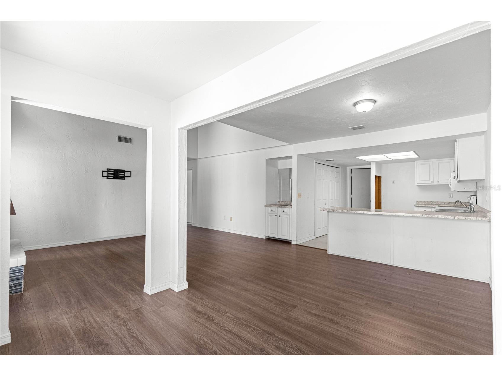 15203 Sandalwood Drive #203 Wildwood FL 34785 OM719737 image16