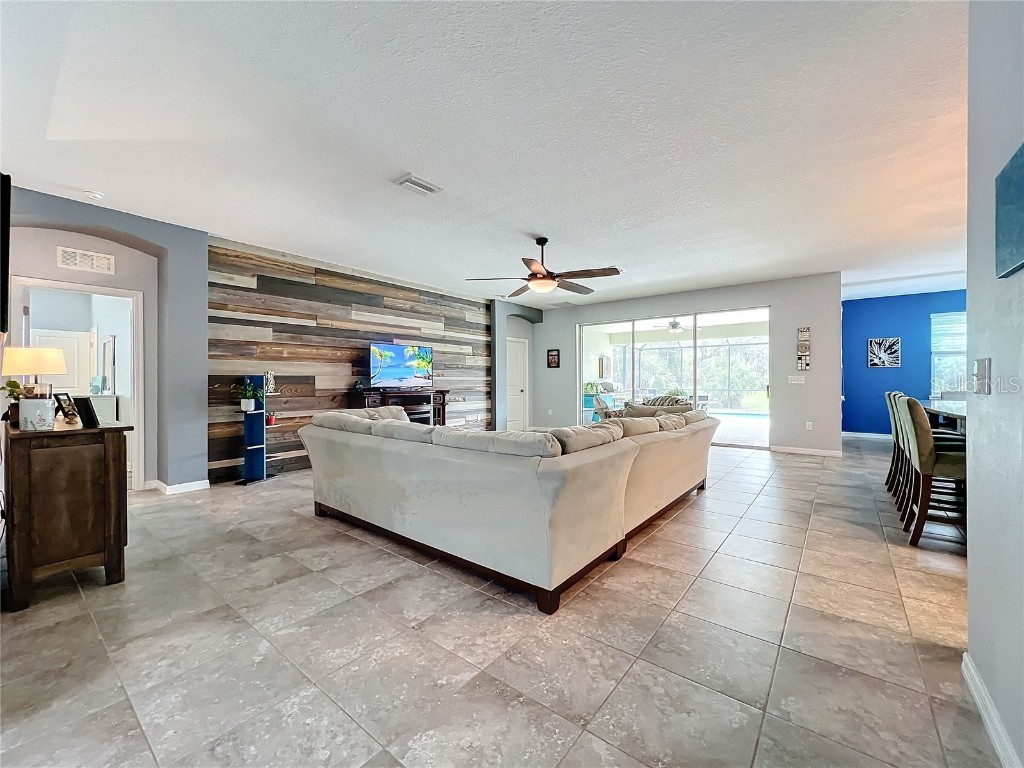 15204 Las Olas Place Bradenton FL 34212 A4618170 image7