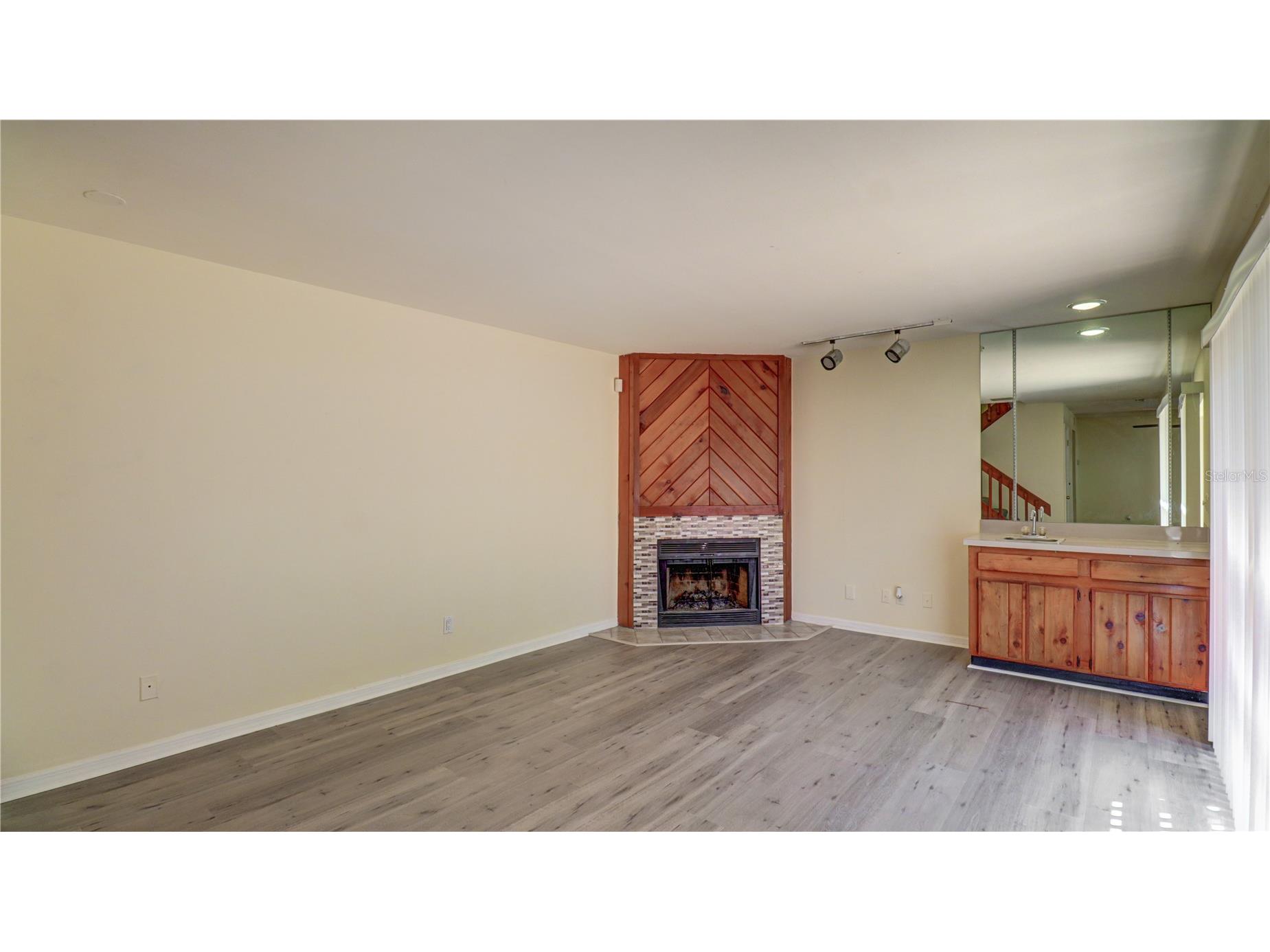 15206 W Pond Woods Drive Tampa FL 33618 TB8511899 image14