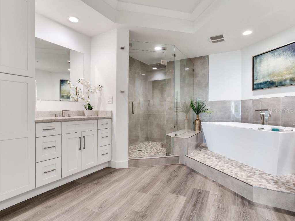 15208 Gulf Boulevard #408 Madeira Beach FL 33708 - GULF TB8446289 image25