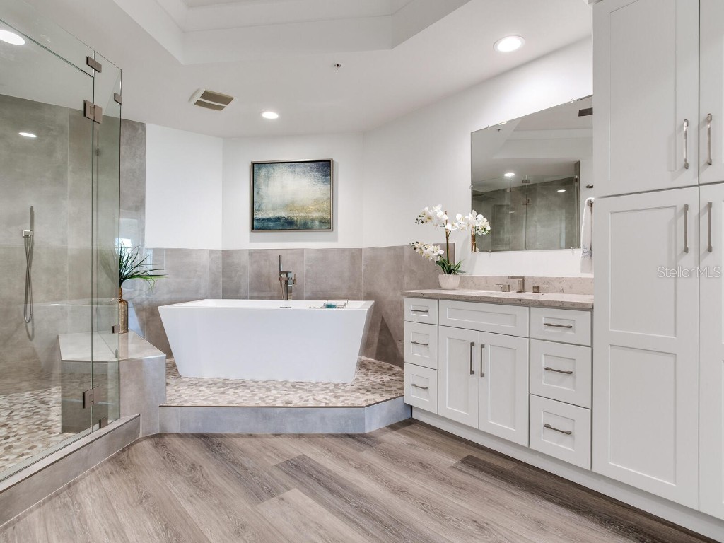 15208 Gulf Boulevard #408 Madeira Beach FL 33708 - GULF TB8446289 image26