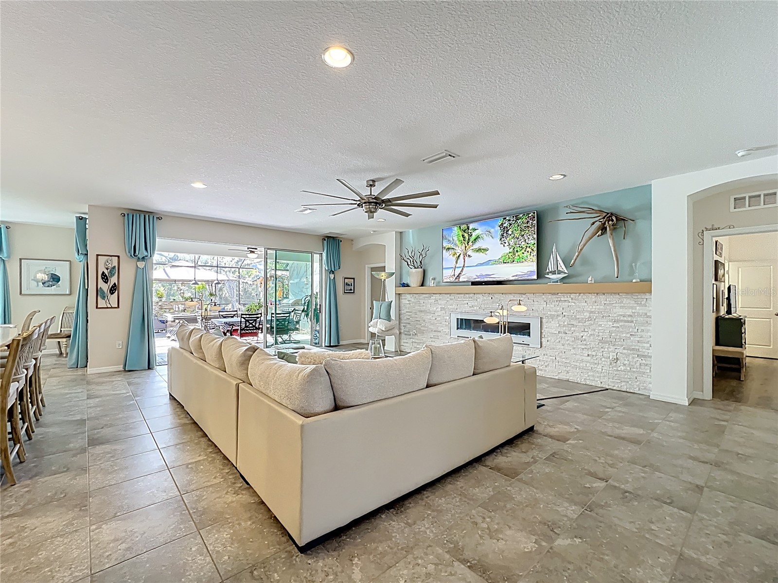 15208 Las Olas Place Bradenton FL 34212 A4697697 image7