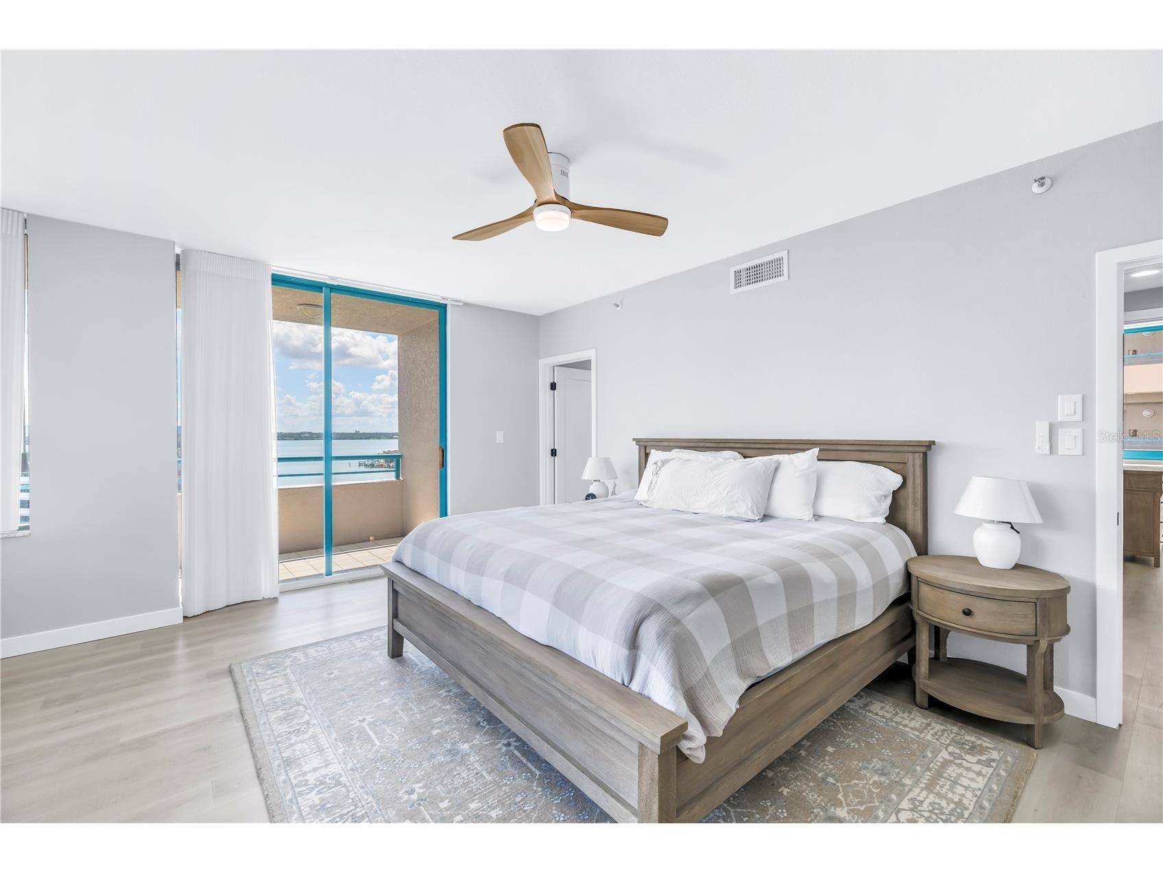 1520R Gulf Boulevard #906 Clearwater Beach FL 33767 TB8505041 image32