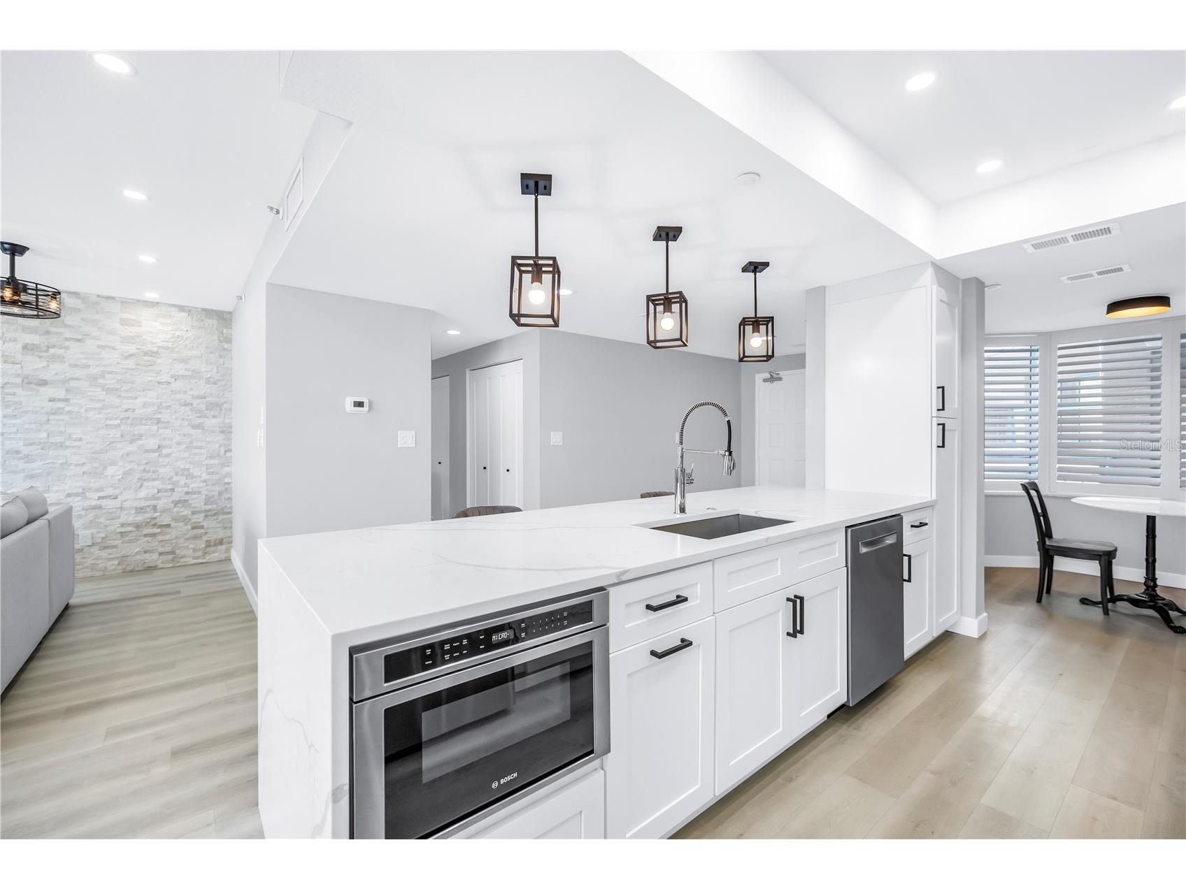 1520R Gulf Boulevard #906 Clearwater Beach FL 33767 TB8505041 image8