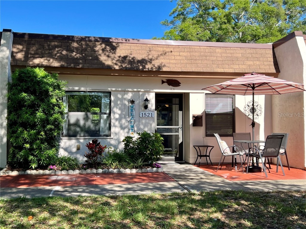 1521 Arrowhead Circle W #11-B Clearwater FL 33759 U8239821 image1