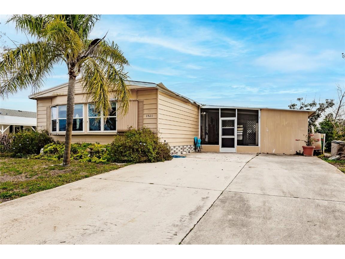 1521 Sanderling Drive Englewood FL 34224 T3498921 image1