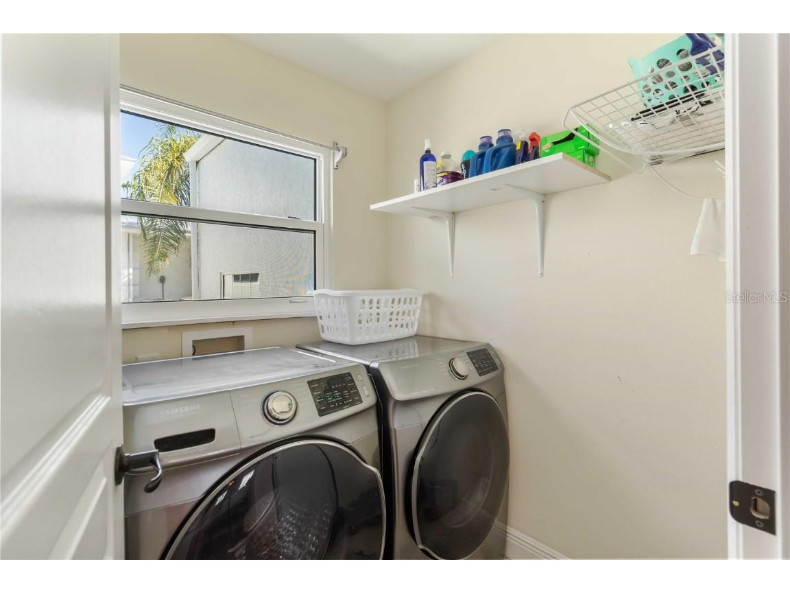 1521 Siesta Drive Sarasota FL 34239 A4671896 image13