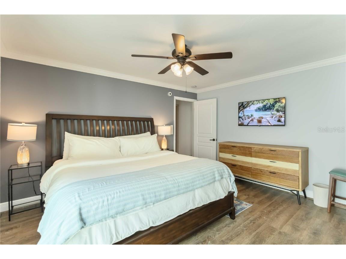 1521 Siesta Drive Sarasota FL 34239 A4671896 image17