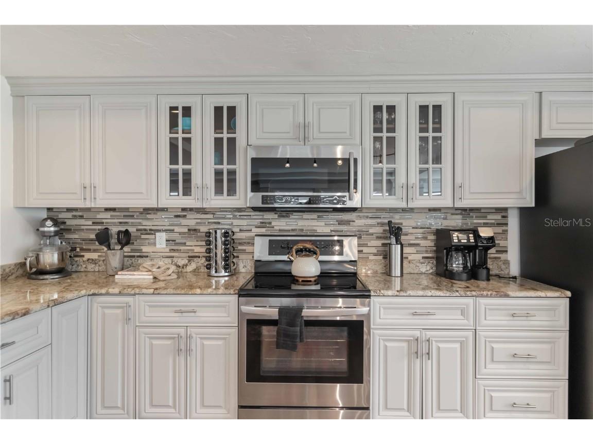 1521 Siesta Drive Sarasota FL 34239 A4671896 image23