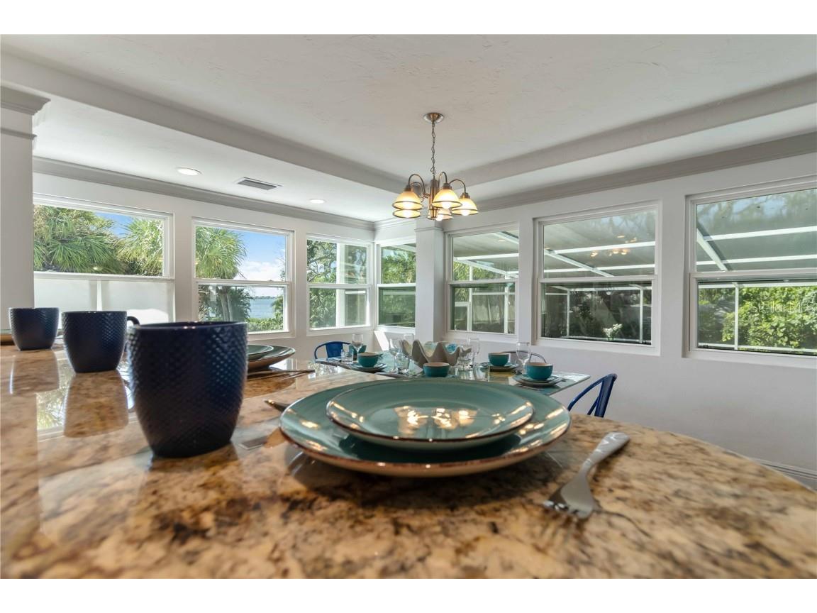 1521 Siesta Drive Sarasota FL 34239 A4671896 image25