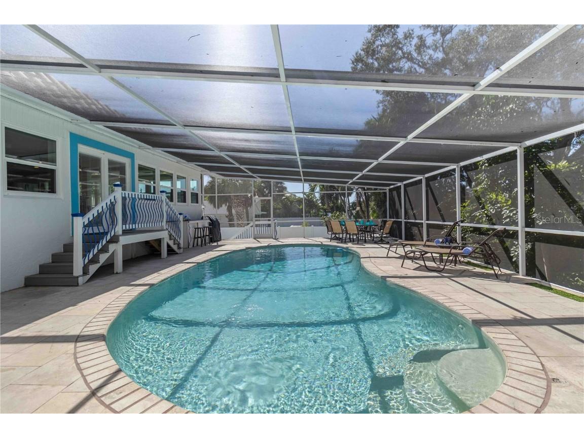 1521 Siesta Drive Sarasota FL 34239 A4671896 image36