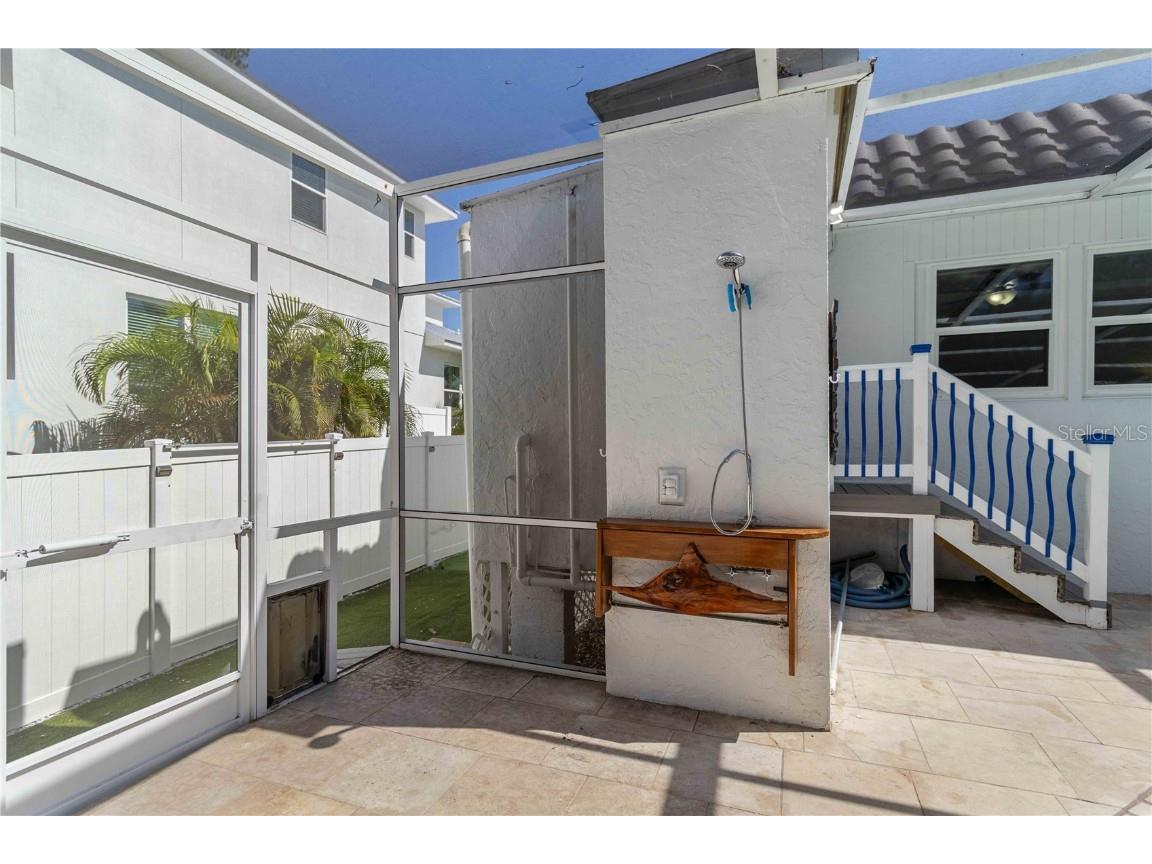 1521 Siesta Drive Sarasota FL 34239 A4671896 image37