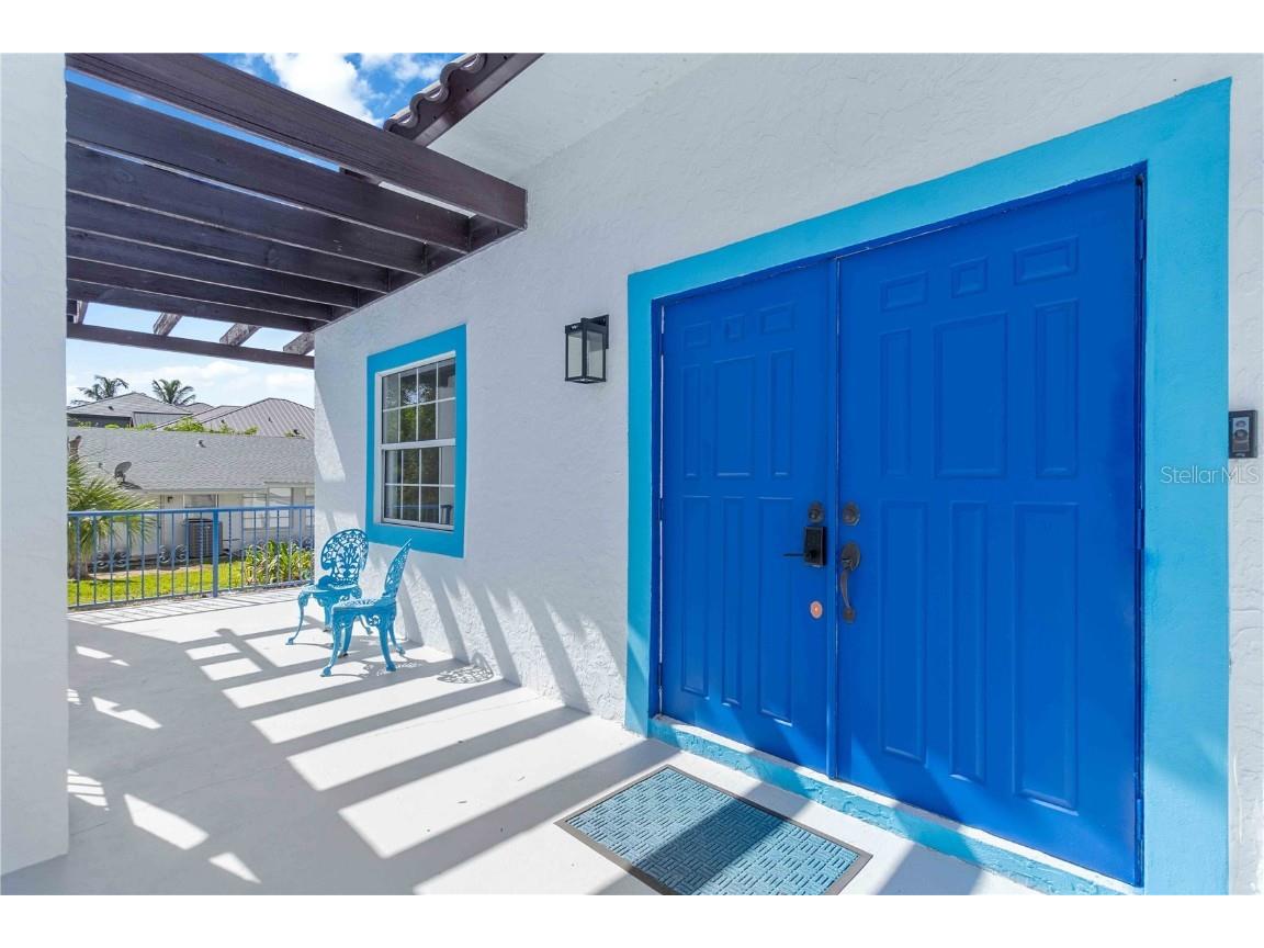 1521 Siesta Drive Sarasota FL 34239 A4671896 image5