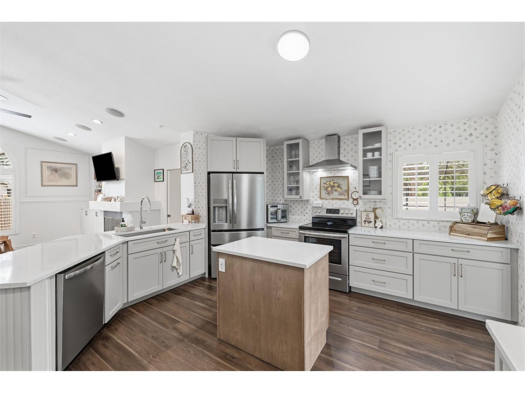 1521 Waterwood Drive Lutz FL 33559 TB8514856 image14