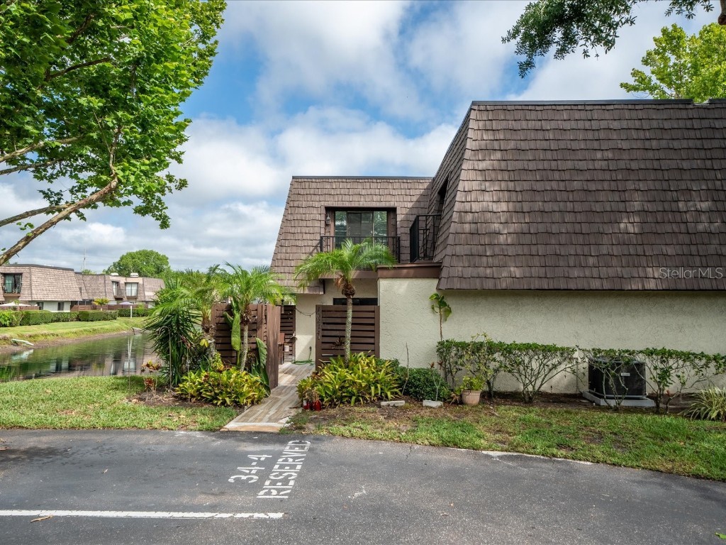 15214 E Pond Woods Drive #15214 Tampa FL 33618 T3534655 image1