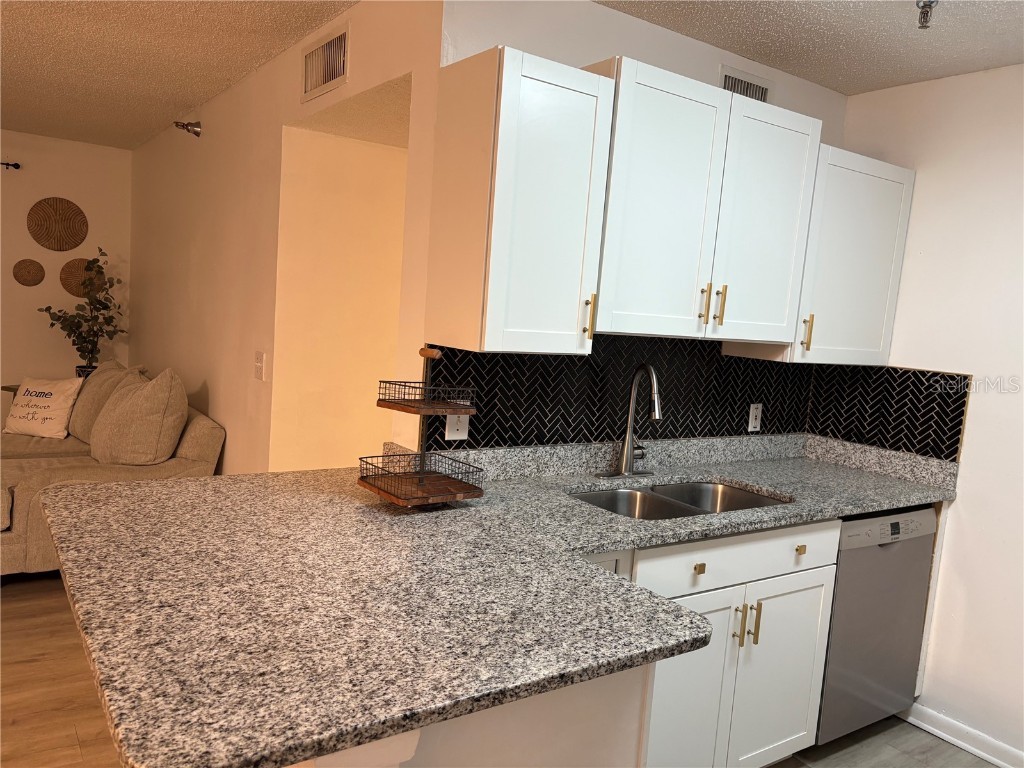 15215 Amberly Drive #1002 Tampa FL 33647 TB8452692 image7