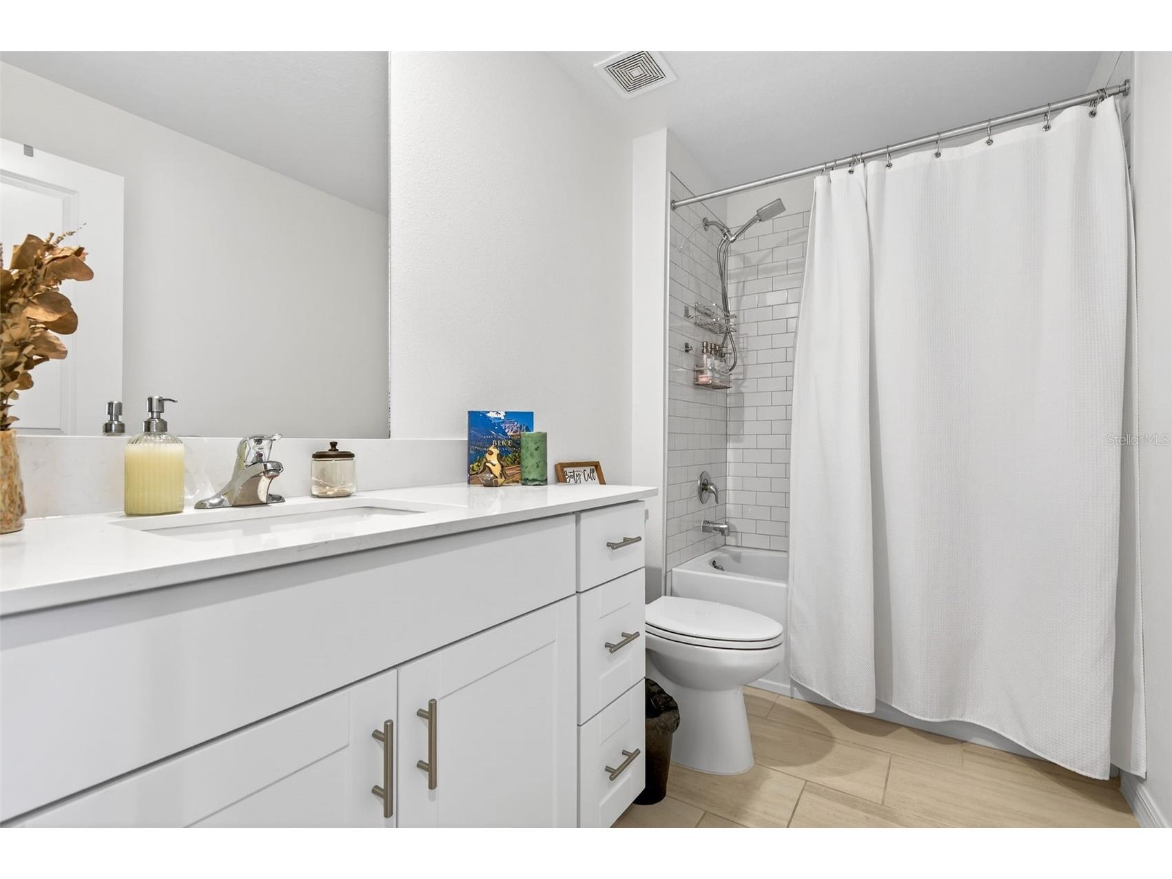 15217 Zircon Red Drive Wimauma FL 33598 TB8473358 image15