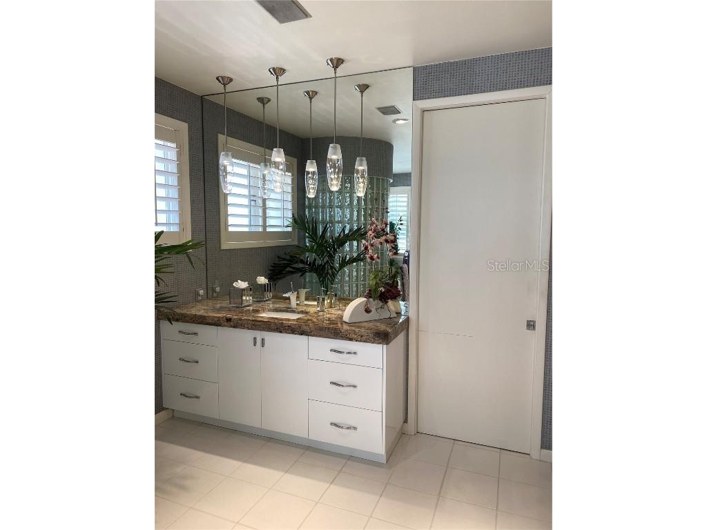 1522 Gulf Boulevard Indian Rocks Beach FL 33785 - GULF OF MEXICO TB8347441 image37