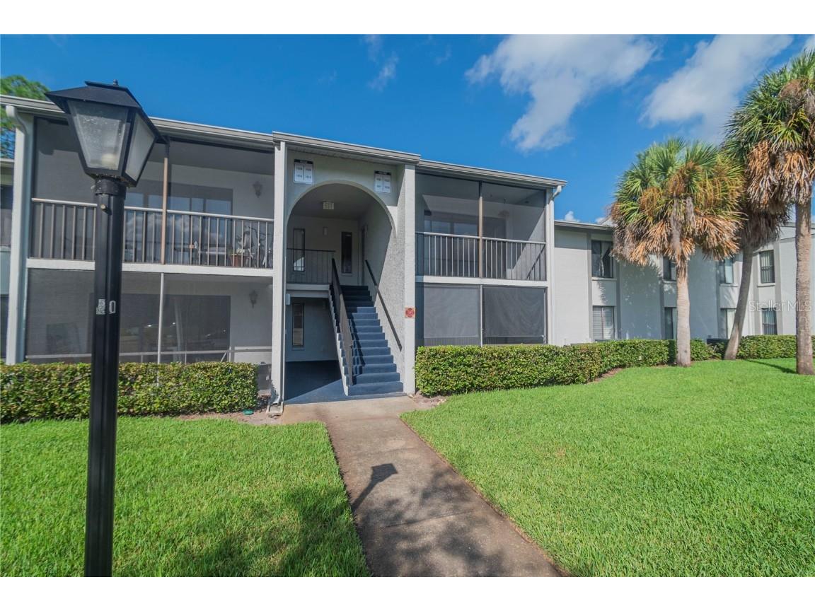 1522 S Pine Ridge Circle #22 Sanford FL 32773 V4931670 image1