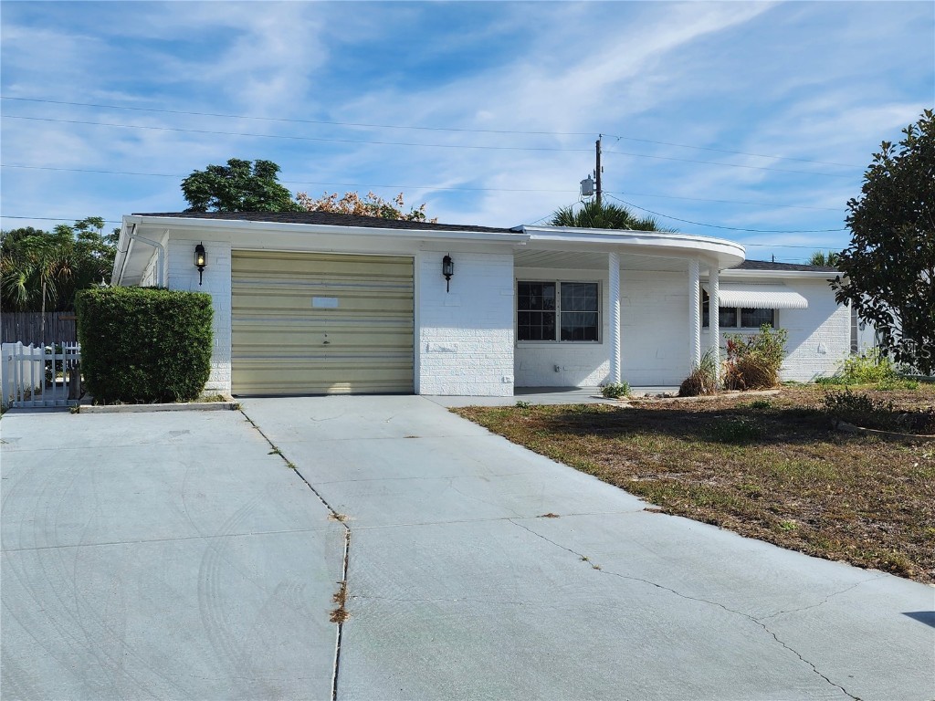 1522 Sentinel Street Holiday FL 34690 W7860379 image1