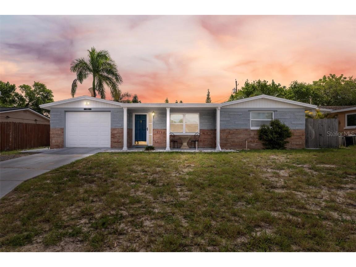 1522 Toledo Street Holiday FL 34690 W7856607 image1