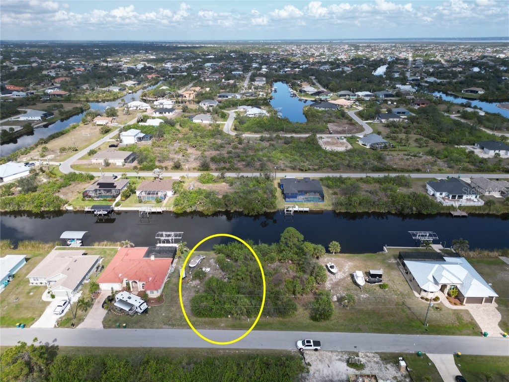 15224 Aldama Circle Port Charlotte FL 33981 - ALDAMA WATERWAY D6140764 image1