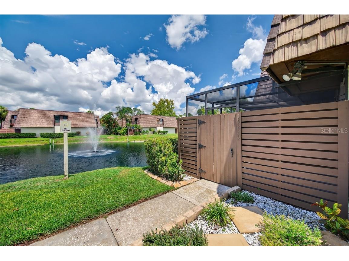 15229 W Pond Woods Drive Tampa FL 33618 TB8415809 image1