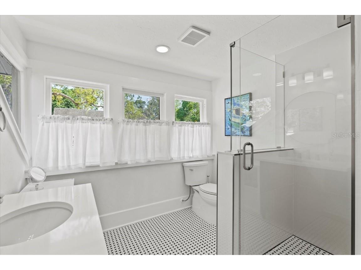 1523 1st Avenue W Bradenton FL 34205 A4655643 image26