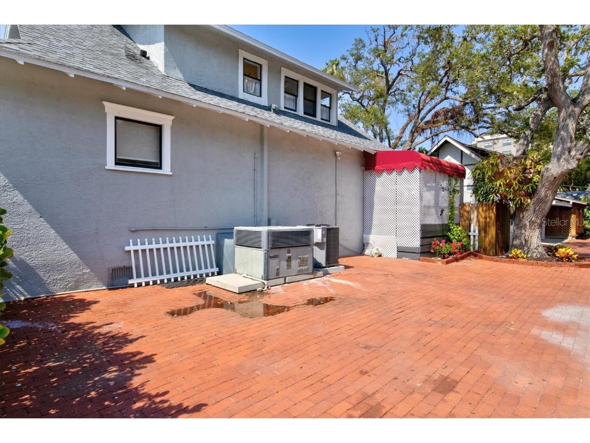 1523 1st Avenue W Bradenton FL 34205 A4655643 image45