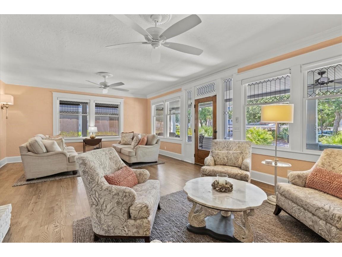 1523 1st Avenue W Bradenton FL 34205 A4655643 image5